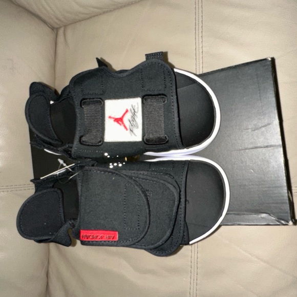 Authentic Men’s Air Jordan flights LS slides - Picture 5 of 5